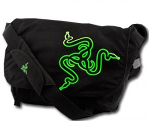 razer messenger bag sling edition 300x274 Mechanical gaming keyboard Razer Blackwidow พร้อมโปรโมชั่นโดนๆ ลงตลาดแล้ว