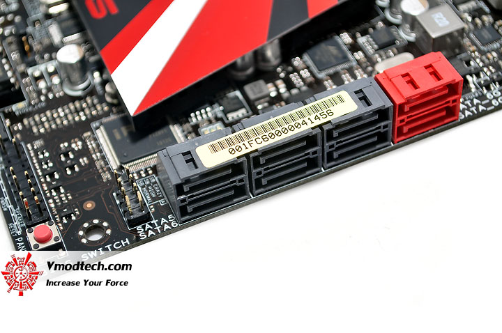 dsc 0019 ASUS RAMPAGE III FORMULA Motherboard Review