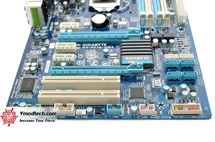 dsc 0014 GIGABYTE P67A UD3 Motherboard Review