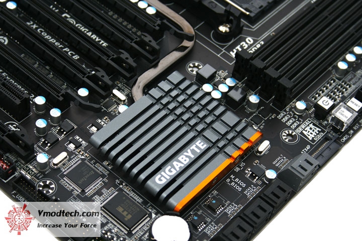  mg 4892 Gigabyte 990FXA UD7 Review