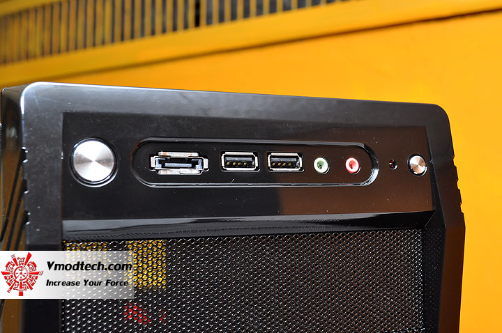 dsc 0084 CASECOM SEINE KM 6788 Gaming Chassis Review