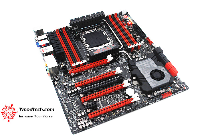 10 ASUS RAMPAGE IV EXTREME LGA 2011 Motherboard