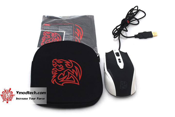 dsc 2626 Tt ESPORTS Black Gaming Mouse Combat White