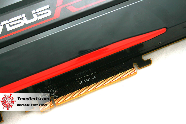 img 8881 ASUS AMD Radeon HD7970 Review