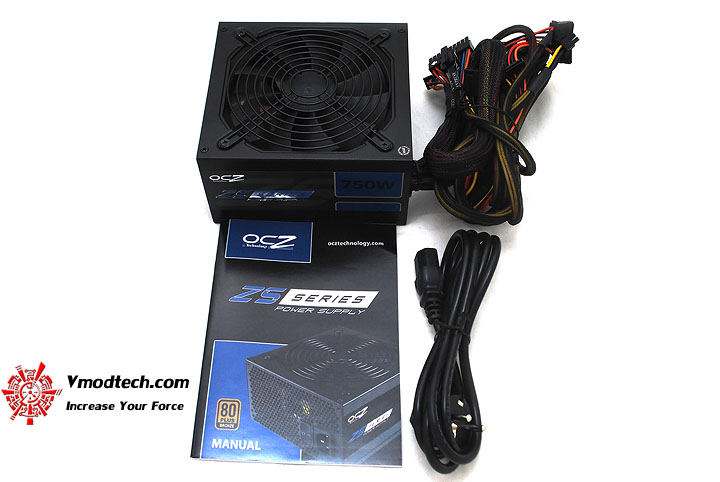 dsc 3839 OCZ ZS Series 750W 80+ Bronze Power Supply Review