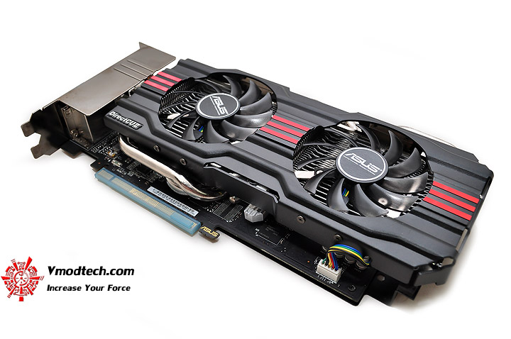 dsc 0097 ASUS GEFORCE GTX 670 DirectCU II TOP Review