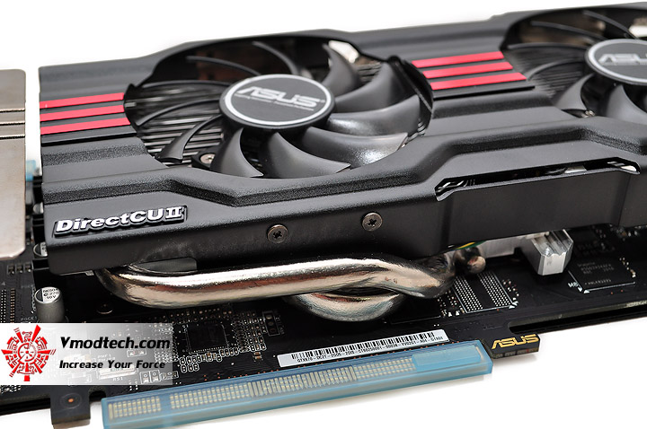 dsc 0111 ASUS GEFORCE GTX 670 DirectCU II TOP Review