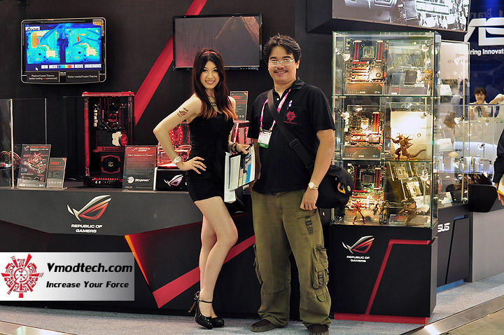 dsc 0002 ASUS at COMPUTEX 2012