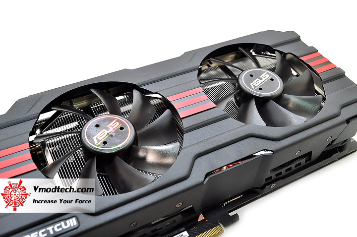 dsc 0273 ASUS Radeon HD 7970 DirectCU II TOP 3GB DDR5 Review