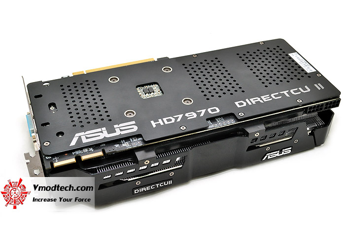 dsc 0280 ASUS Radeon HD 7970 DirectCU II TOP 3GB DDR5 Review