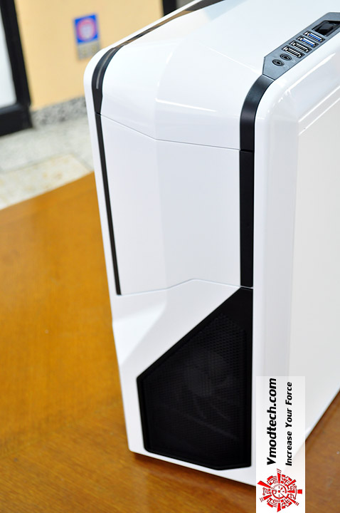 dsc 0791 NZXT PHANTOM 410 Chassis