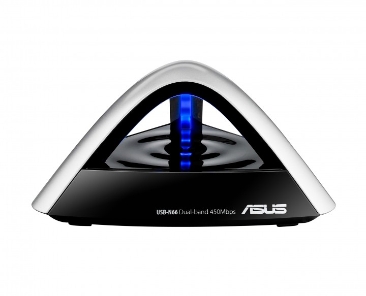 pr asus usb n66 dual band n900 usb wi fi adapter 3 720x583 เอซุส เผยโฉมอะแด๊พเตอร์ไร้สายดีไซน์เก๋ทรงปีระมิด USB N66 Dual Band N900 เสริมเครือข่ายไวร์เลสผ่านเสาสัญญาณเฉพาะที่ออกมาเป็นพิเศษ เพิ่มความแรงสัญญาณ 3 เท่าและส่งสัญญาณไกลขึ้นถึง 150%