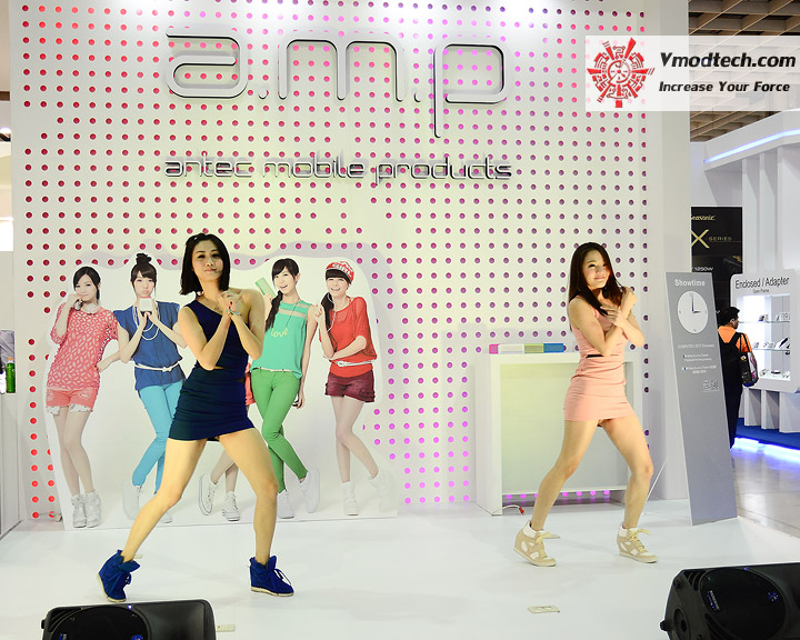 dsc 2639 antec Dancing Show @ COMPUTEX TAIPEI 2013