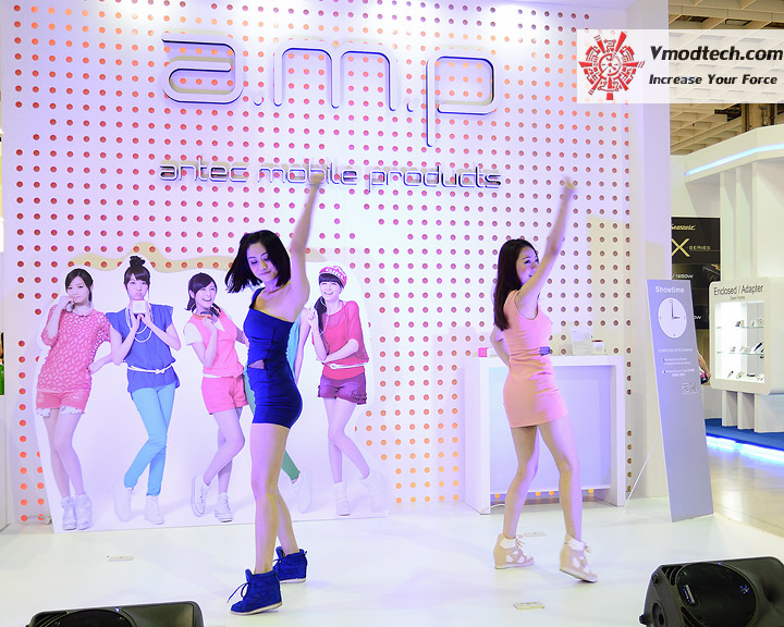 dsc 2642 antec Dancing Show @ COMPUTEX TAIPEI 2013