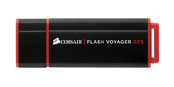 fvgtx straight Corsair ปล่อย USB แฟลชไดร์สุดเทพ Flash Voyager GTX ลงสู่ตลาดแล้ว  Corsair ได้นำเสนอ Flash Drive ที่เร็วที่สุดเท่าที่เคยมีมา ด้วยความเร็วในการอ่านสูงถึง 450MB/Sec และมาพร้อมความจุใหญ่สะใจถึง 256GB