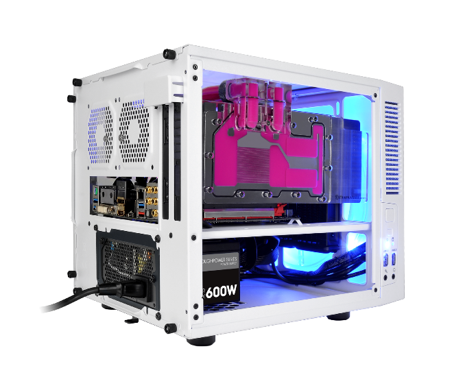 thermaltake toughpower sfx gold 600w power supply unit installed in suppressor f1 snow mini itx chassis 1 Thermaltake เปิดตัวเพาวเวอร์ซัพพลายรุ่นใหม่ล่าสุด Thermaltake Toughpower SFX Gold Series 80 PLUS Gold  