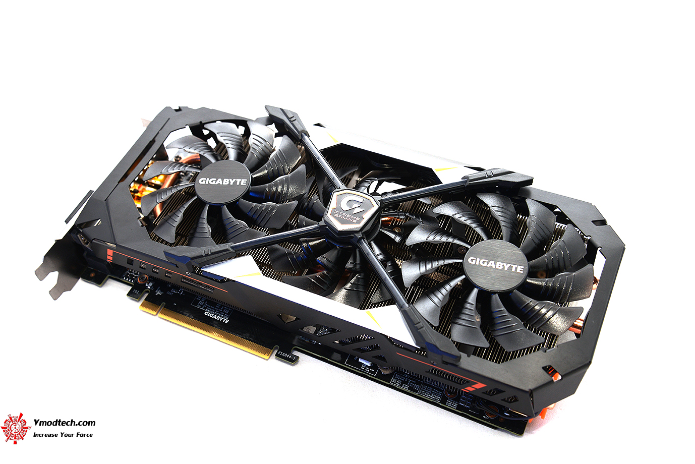 dsc 2075 GIGABYTE GeForce GTX 1070 Xtreme Gaming Review