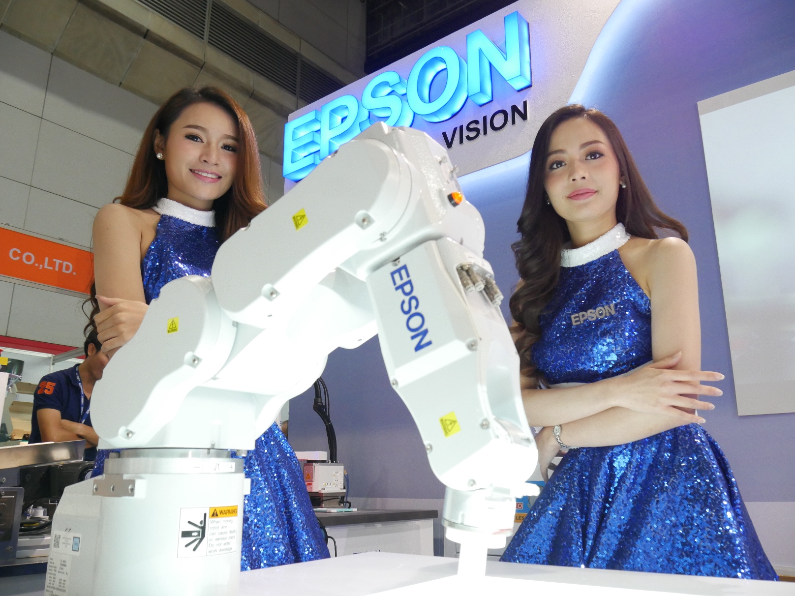 epson assembly 2016 1 EPSON เอปสันเปิดตัวสายธุรกิจหุ่นยนต์อุตสาหกรรมในประเทศไทยเป็นครั้งแรก พร้อมยกขบวนสินค้าตบเท้าร่วมงาน Assembly and Automation Technology 2016