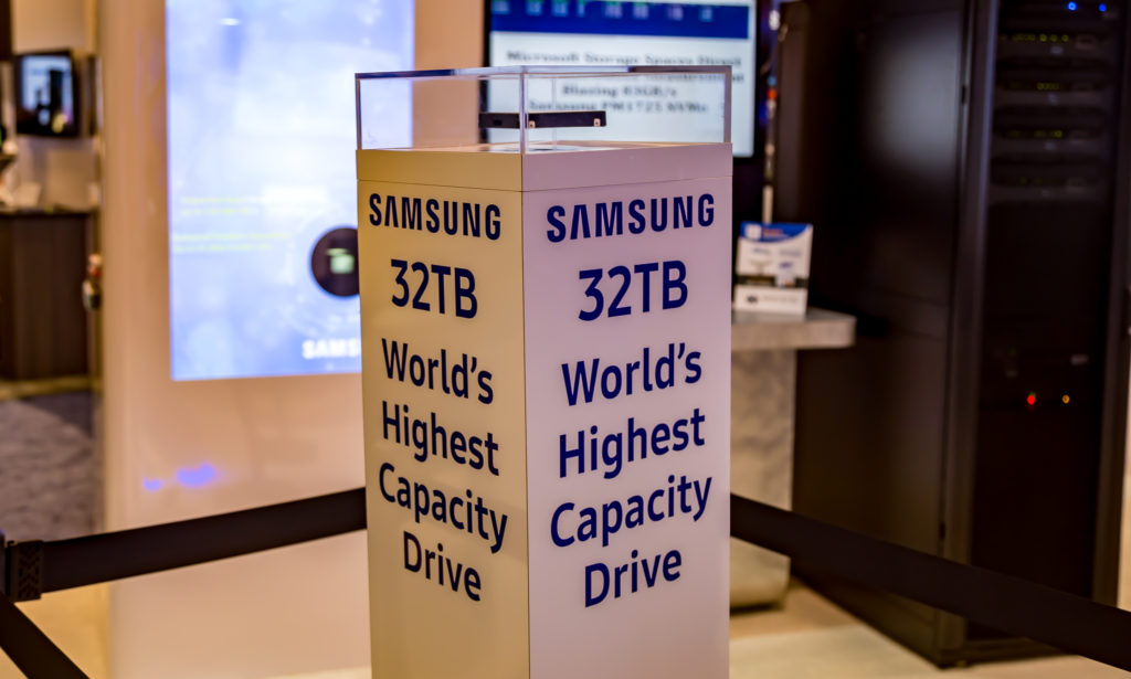 img 9280 1024x615 Samsung เปิดตัว SSD ขนาดความจุสูงที่สุดในโลก V NAND SSD ขนาดความจุ 32TB 