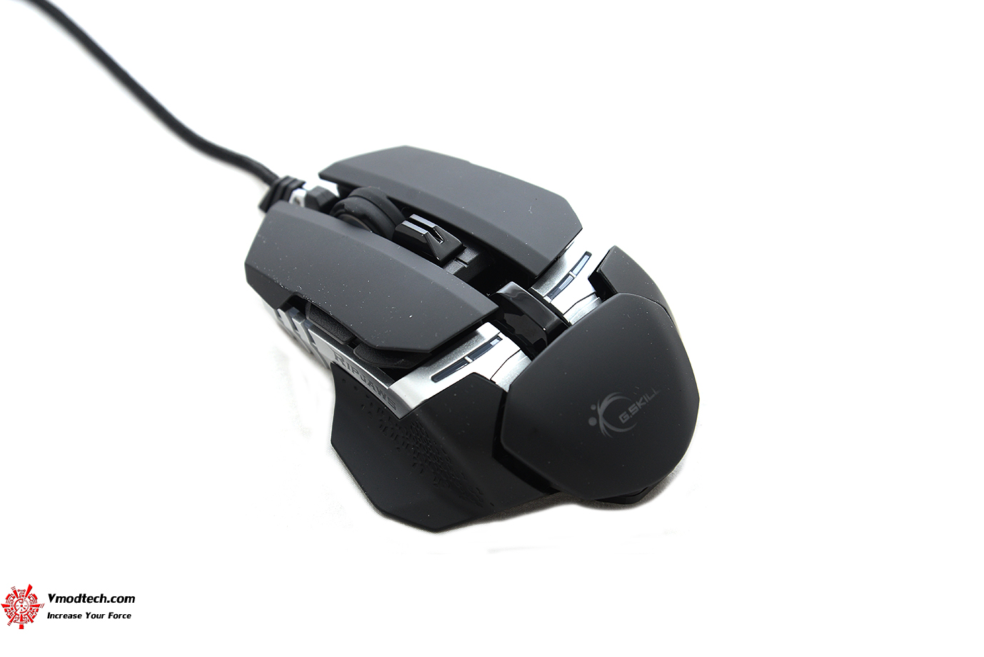 dsc 5142 G.SKILL RIPJAWS MX780 RGB Laser Gaming Mouse Review 