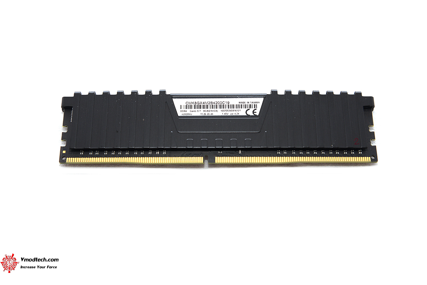 dsc 5089 Corsair Vengeance LPX 8GB (2x4GB) DDR4 DRAM 4200MHz C19 Review