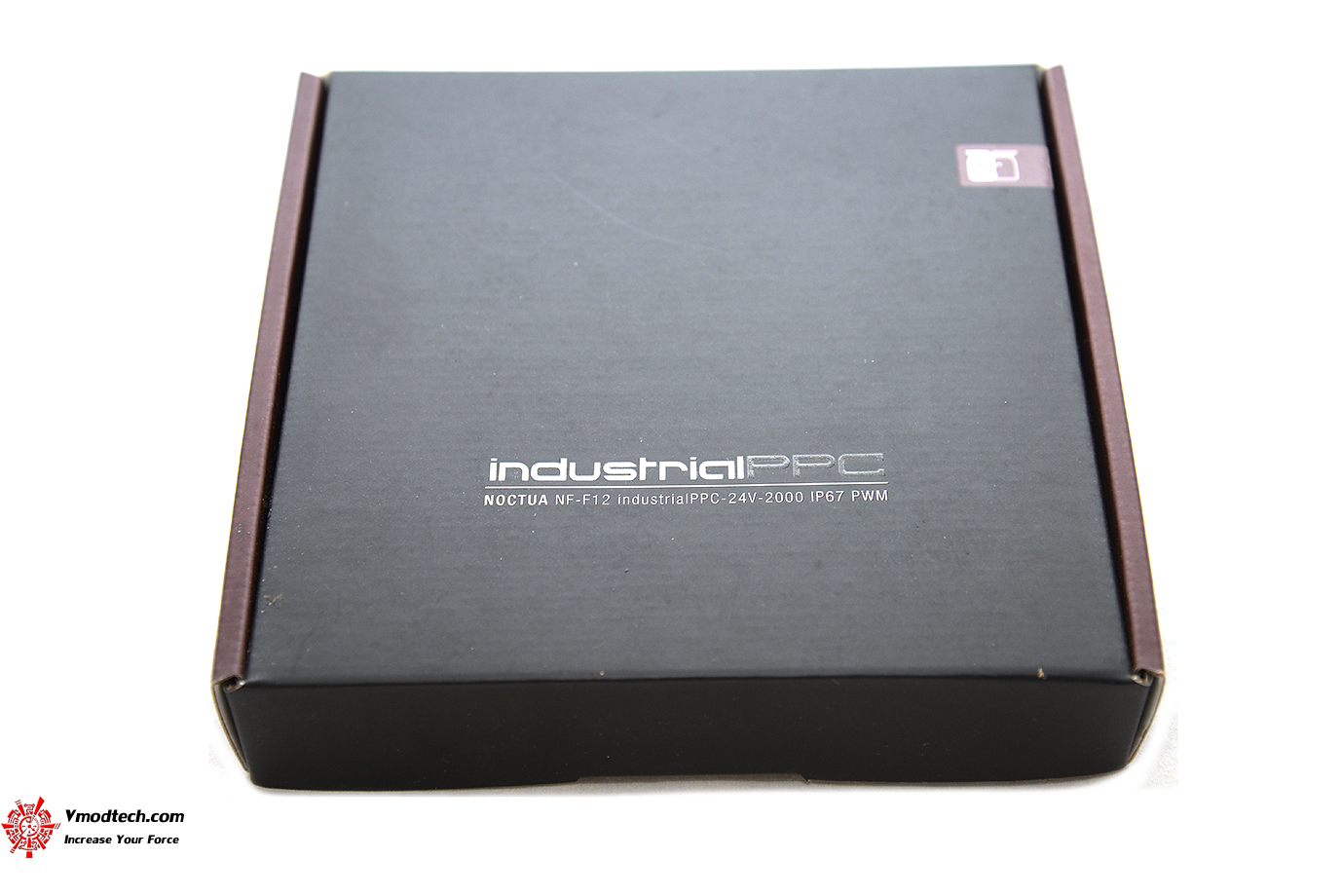 dsc 8271 Noctua NF F12 industrialPPC 24V 2000 IP67 PWM Review 