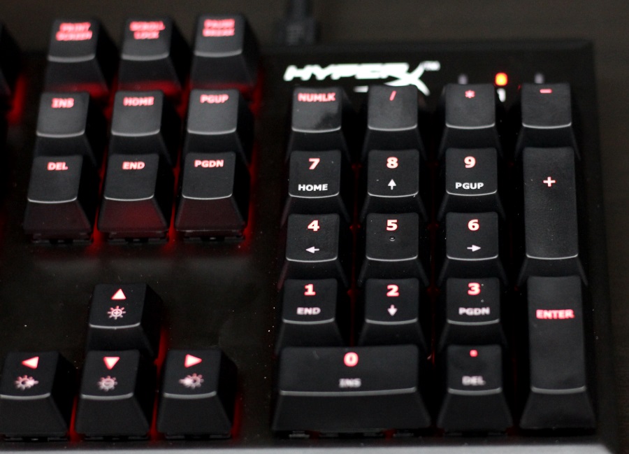 gaming keyboard 2 Kingston แนะนำวิธีสังเกตง่ายๆ ในการเลือกใช้คีย์บอร์ดให้เหมาะกับการเล่นเกม FPS