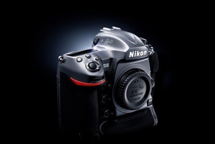 3 Nikon นิคอนฉลองหนึ่งศตวรรษแห่งความสำเร็จ ด้วยผลิตภัณฑ์รุ่นพิเศษ 100 ปี Limited Edition