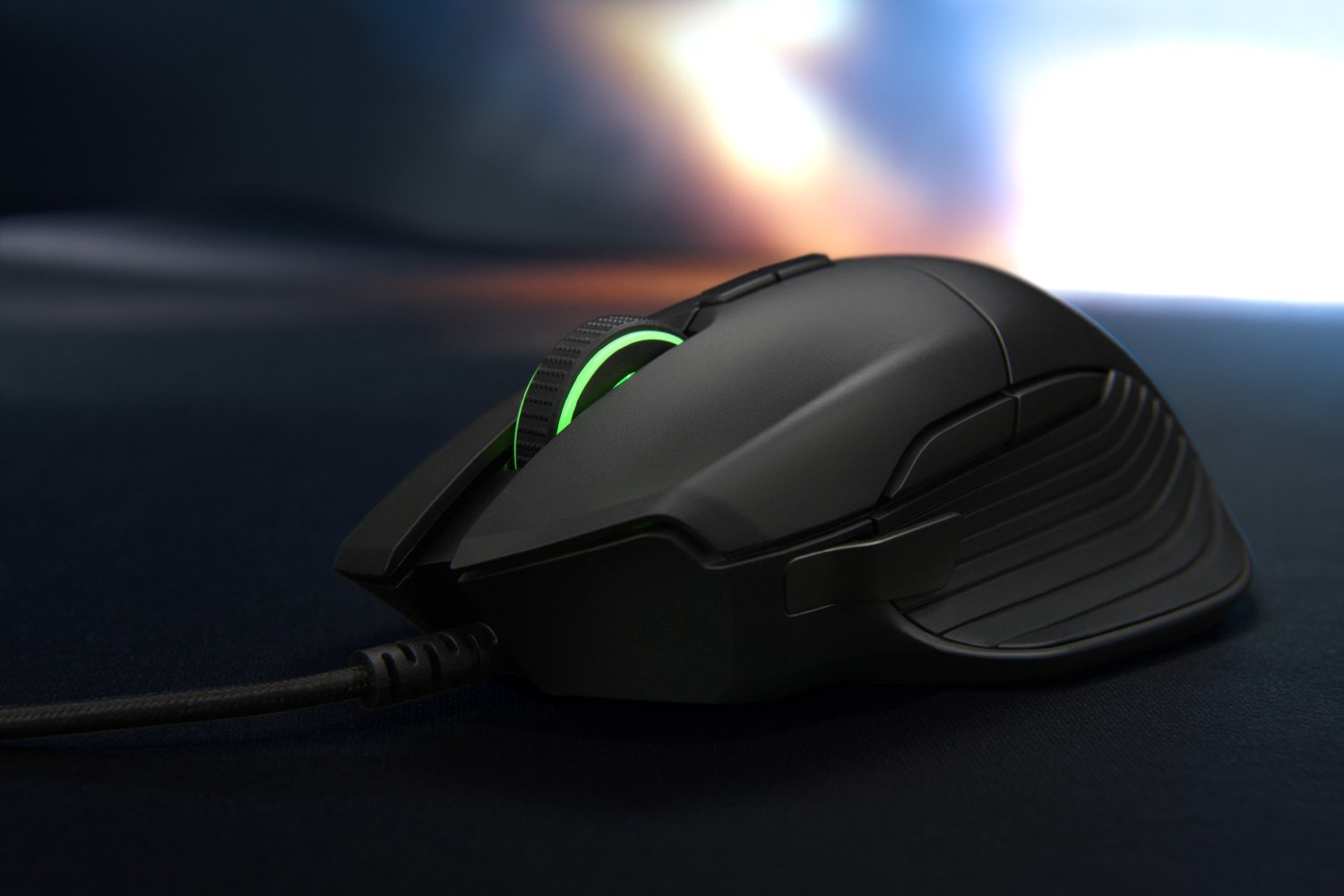 basilisk 1500x1000 7 new Razer Basilisk – สร้างมาเพื่อนักสังหารแห่งเกมแนว FPS เมาส์ที่ออกแบบมาเพื่อชาว FPS ทุกประการ