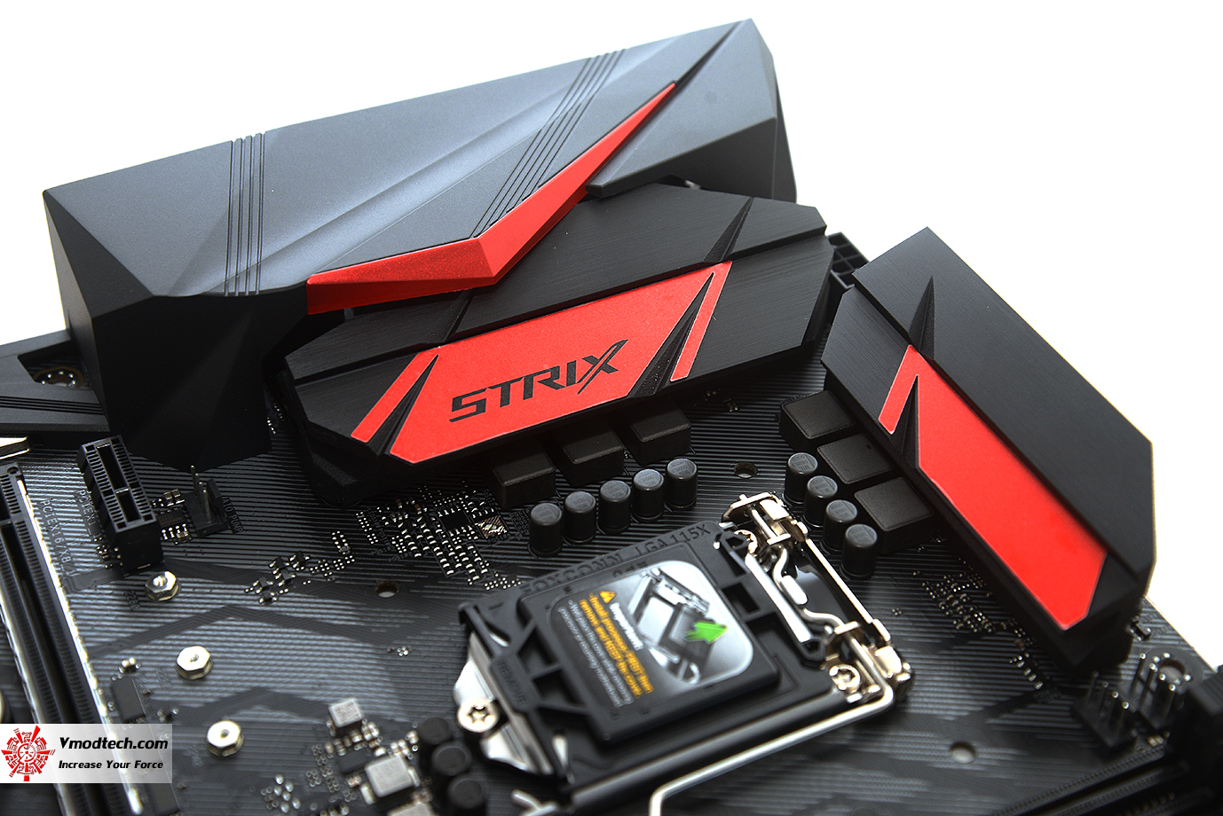 dsc 6220 ASUS ROG STRIX Z370 H GAMING REVIEW 