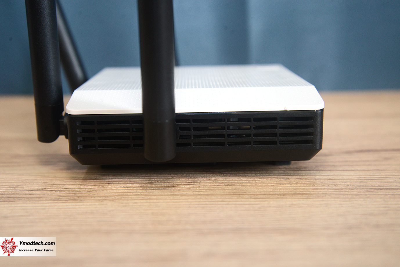 dsc 2505 ZYXEL AC1200 MU MIMO Dual Band Wireless Gigabit Router (NBG6615) Review