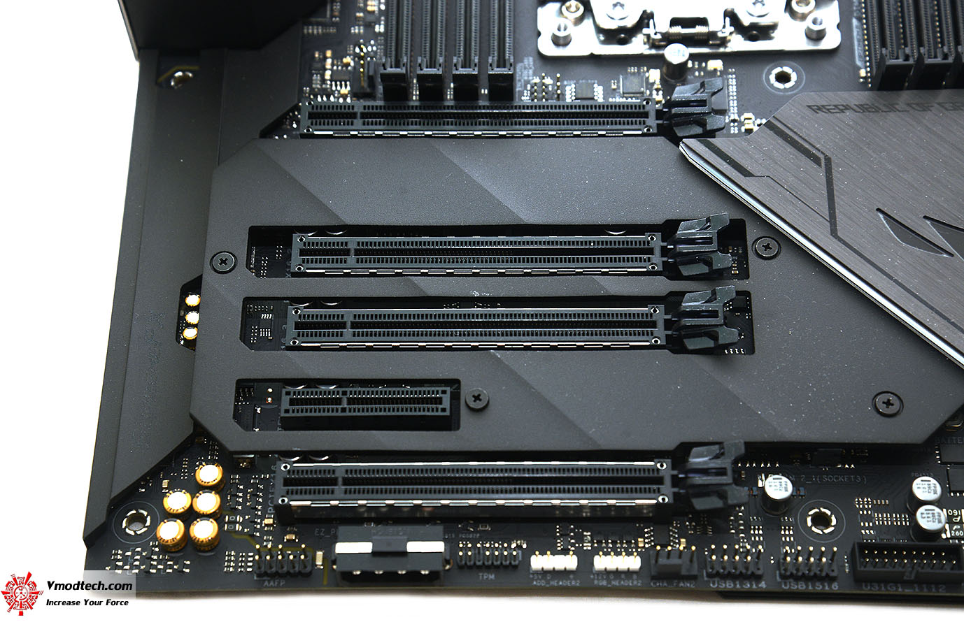 dsc 0148 ASUS ROG Zenith Extreme Alpha Review