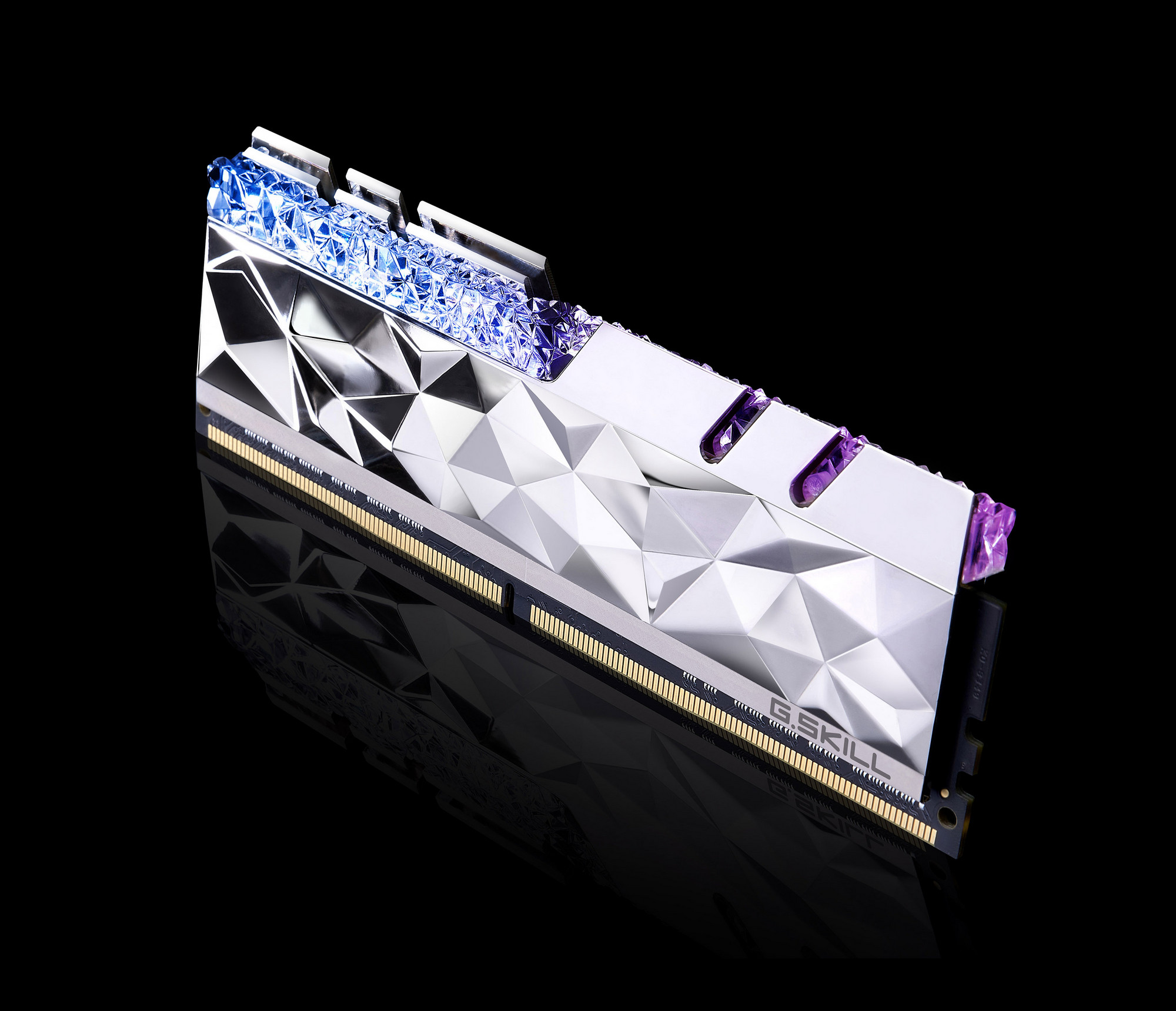 05 trident z royal elite silver G.SKILL เปิดตัวแรม G.SKILL Trident Z Royal Elite ซีรี่ย์รุ่นใหม่ล่าสุดมีทั้งรุ่นบัสแรมตั้งแต่ DDR4 3600 ถึง DDR4 5333Mhz กันเลยทีเดียว