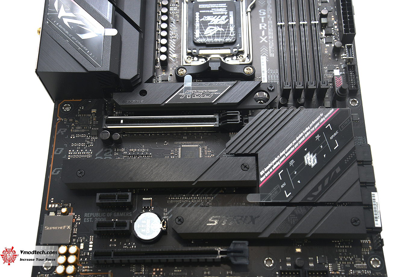 dsc 2877 ASUS ROG STRIX B650E F GAMING WIFI REVIEW