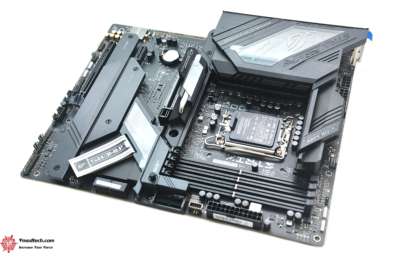 dsc 2176 ASUS ROG STRIX Z790 H GAMING WIFI REVIEW