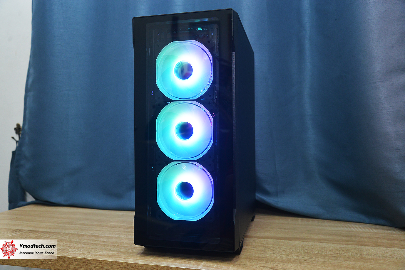 dsc 4427 ZALMAN i3 NEO TG Black RGB Case Review