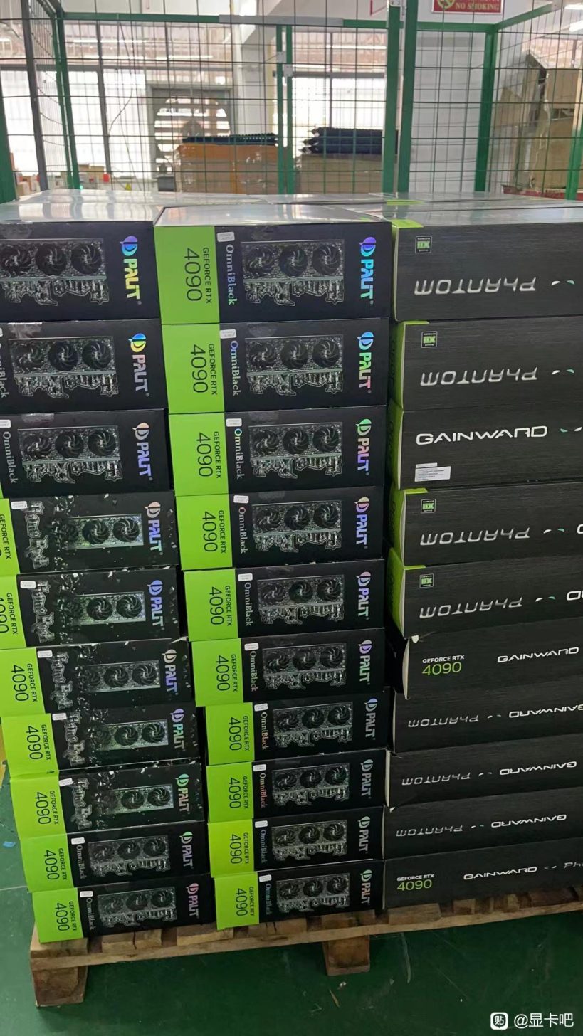 chinese factories dismantling thousands of nvidia geforce rtx 4090 gaming gpus turning them into ai solutions 1 819x1456 โรงงานในจีนดัดแปลงการ์ดจอ NVIDIA GeForce RTX 4090 หลายพันตัวเพื่อเปลี่ยนให้พร้อมใช้งานด้าน “AI” ด้วยการเปลี่ยนฮีตซิงค์เป็นแบบโบลเวอร์