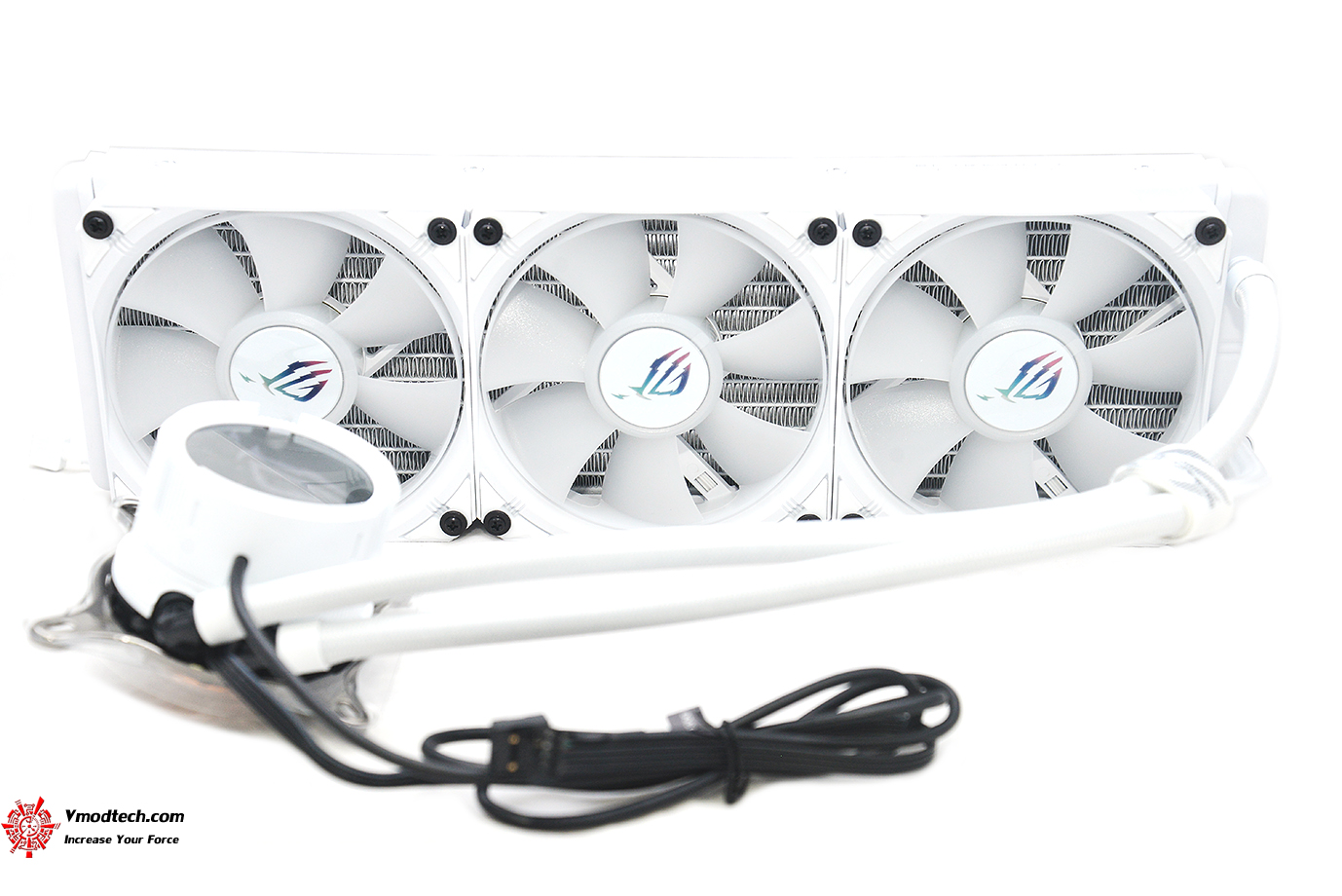 dsc 9180 ROG Strix LC III 360 ARGB White Edition all in one CPU liquid cooler Review