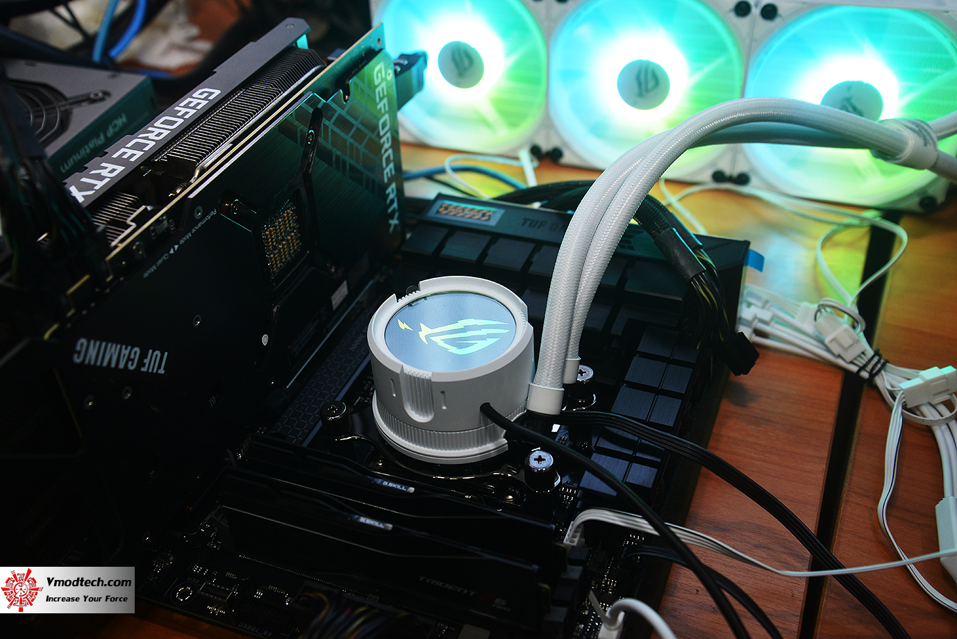 dsc 9331 ROG Strix LC III 360 ARGB White Edition all in one CPU liquid cooler Review