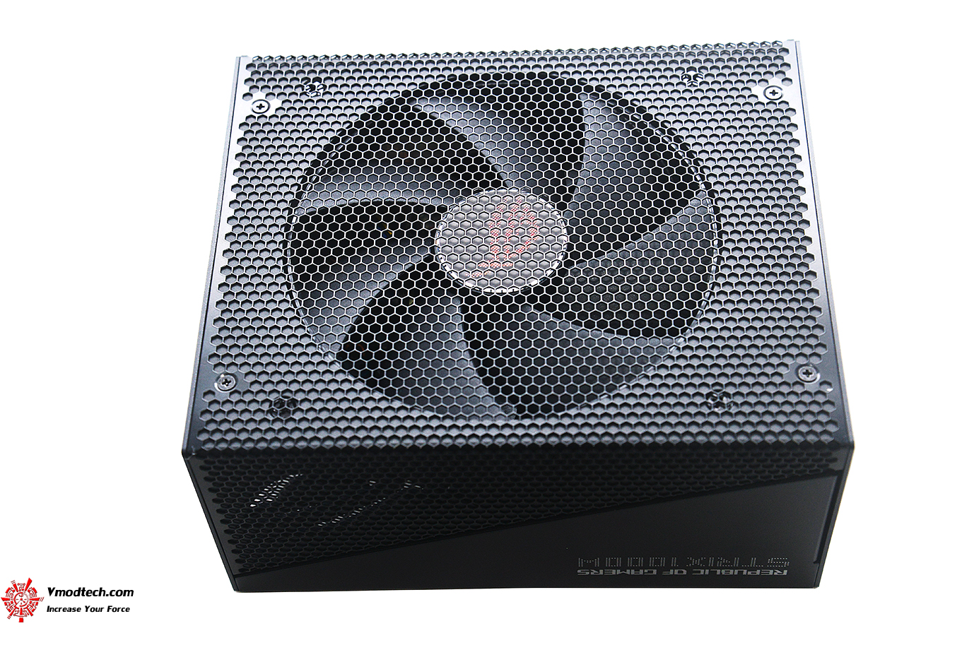 dsc 3627 ASUS ROG STRIX 1000W GOLD AURA EDITION REVIEW