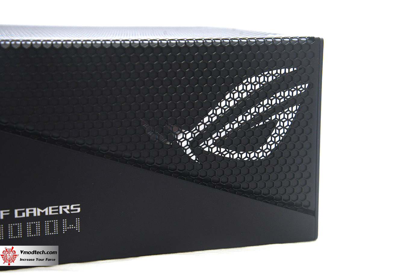 dsc 3663 ASUS ROG STRIX 1000W GOLD AURA EDITION REVIEW