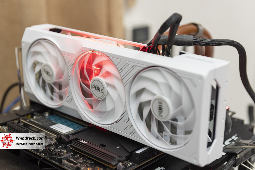 tpp 3827 Sapphire PURE AMD Radeon™ RX 7700 XT 12GB Review