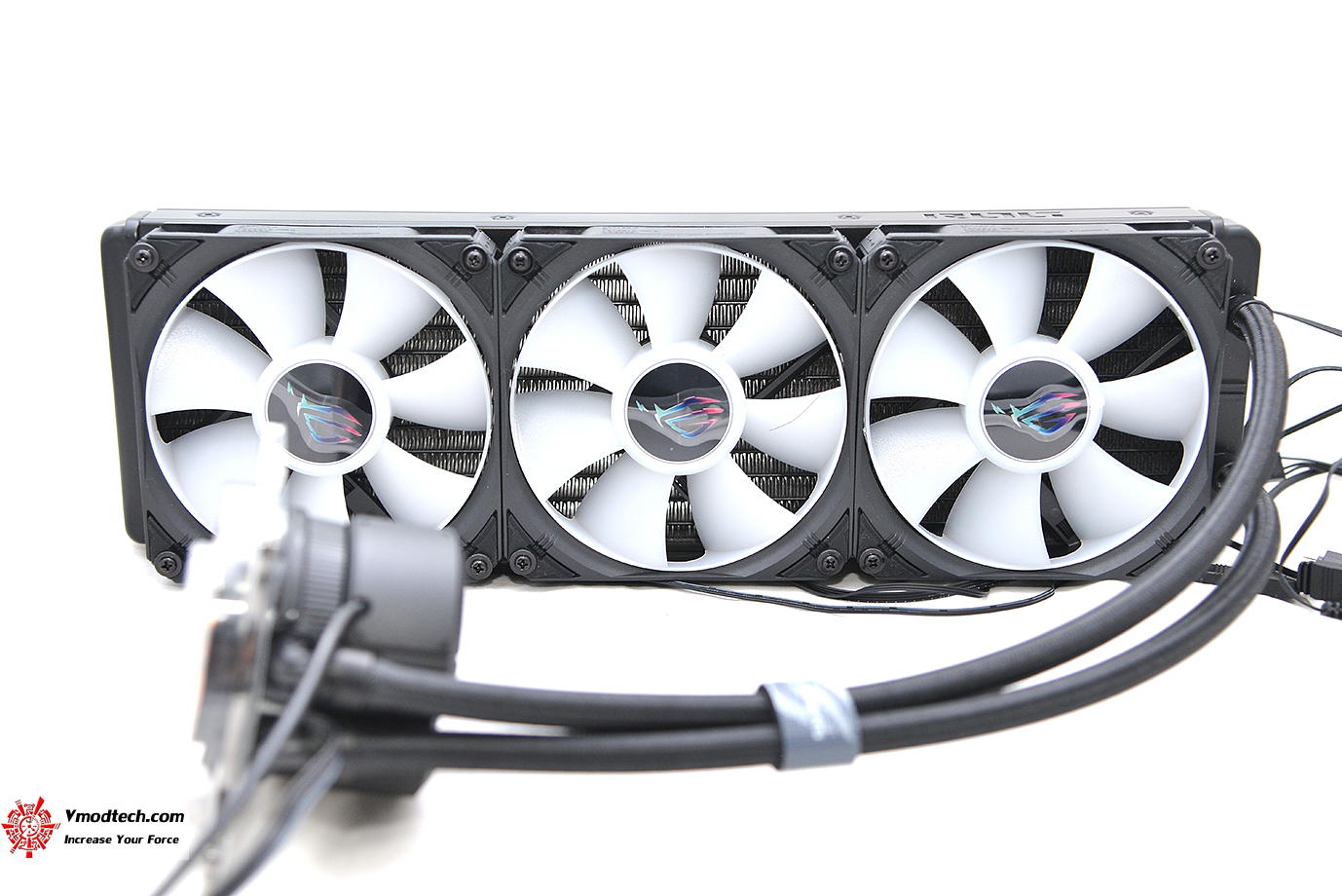 dsc 4935 ROG Strix LC III 360 ARGB LCD CPU LIQUID COOLER REVIEW