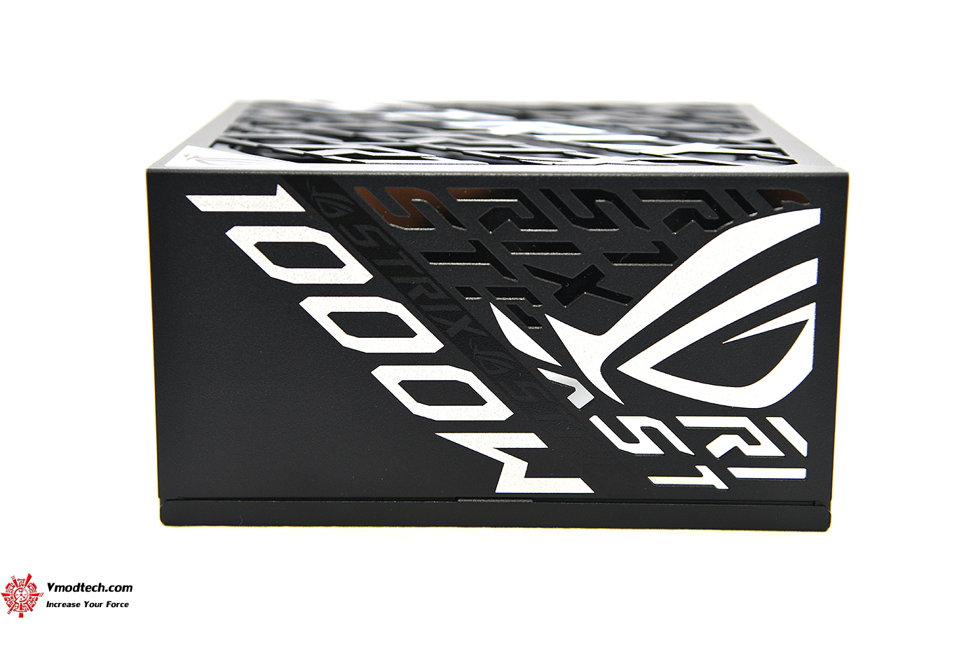 dsc 5269 ASUS ROG STRIX 1000W PLATINUM REVIEW