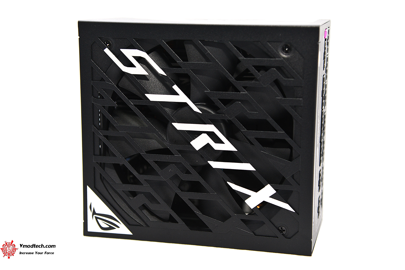 dsc 5281 ASUS ROG STRIX 1000W PLATINUM REVIEW