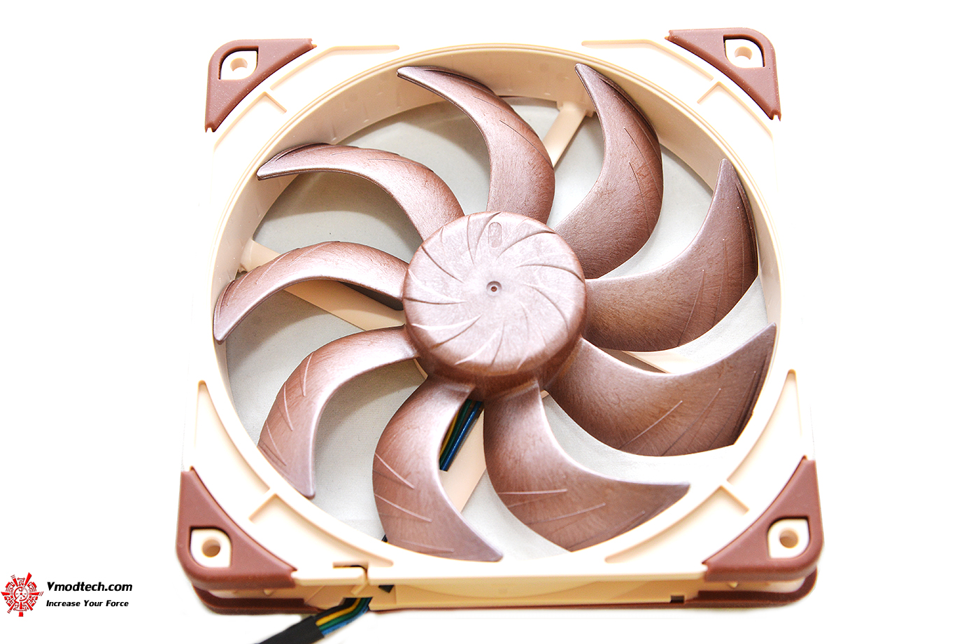 dsc 5484 Noctua NF A14x25 G2 140mm fan Review 