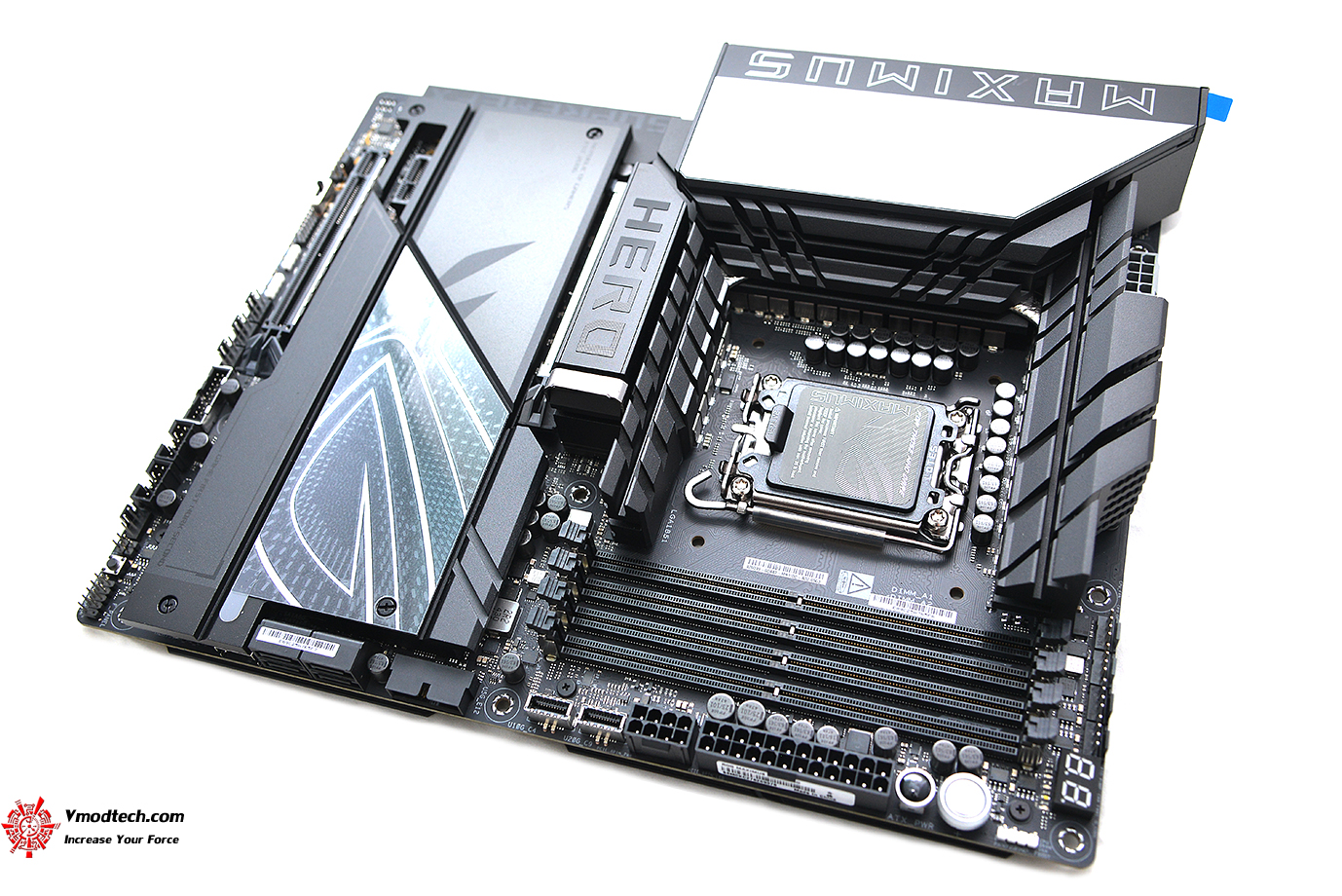 dsc 5996 ASUS ROG MAXIMUS Z890 HERO REVIEW 