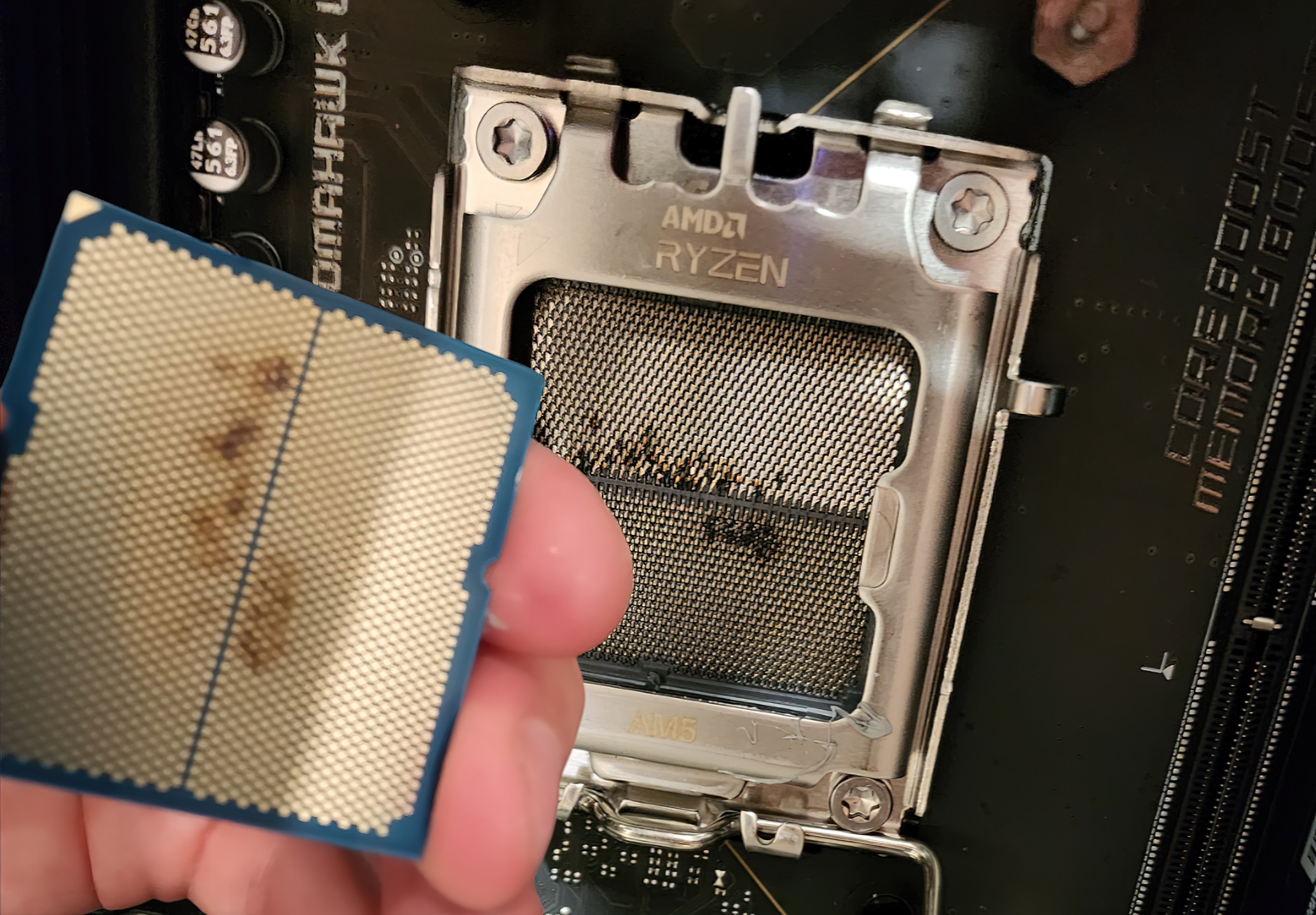 amd-ryzen-7-9800x3d-am5-socket-cpu-burn-_main