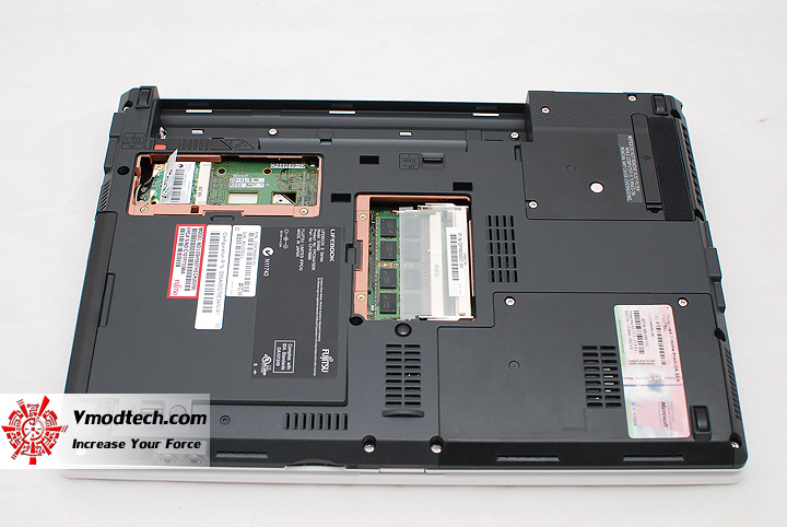 14 Review : Fujitsu Lifebook SH560 (Core i3)
