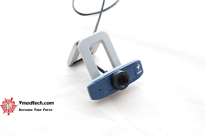 2 Review : Genius Facecam 320 VGA Plug&Play Webcam